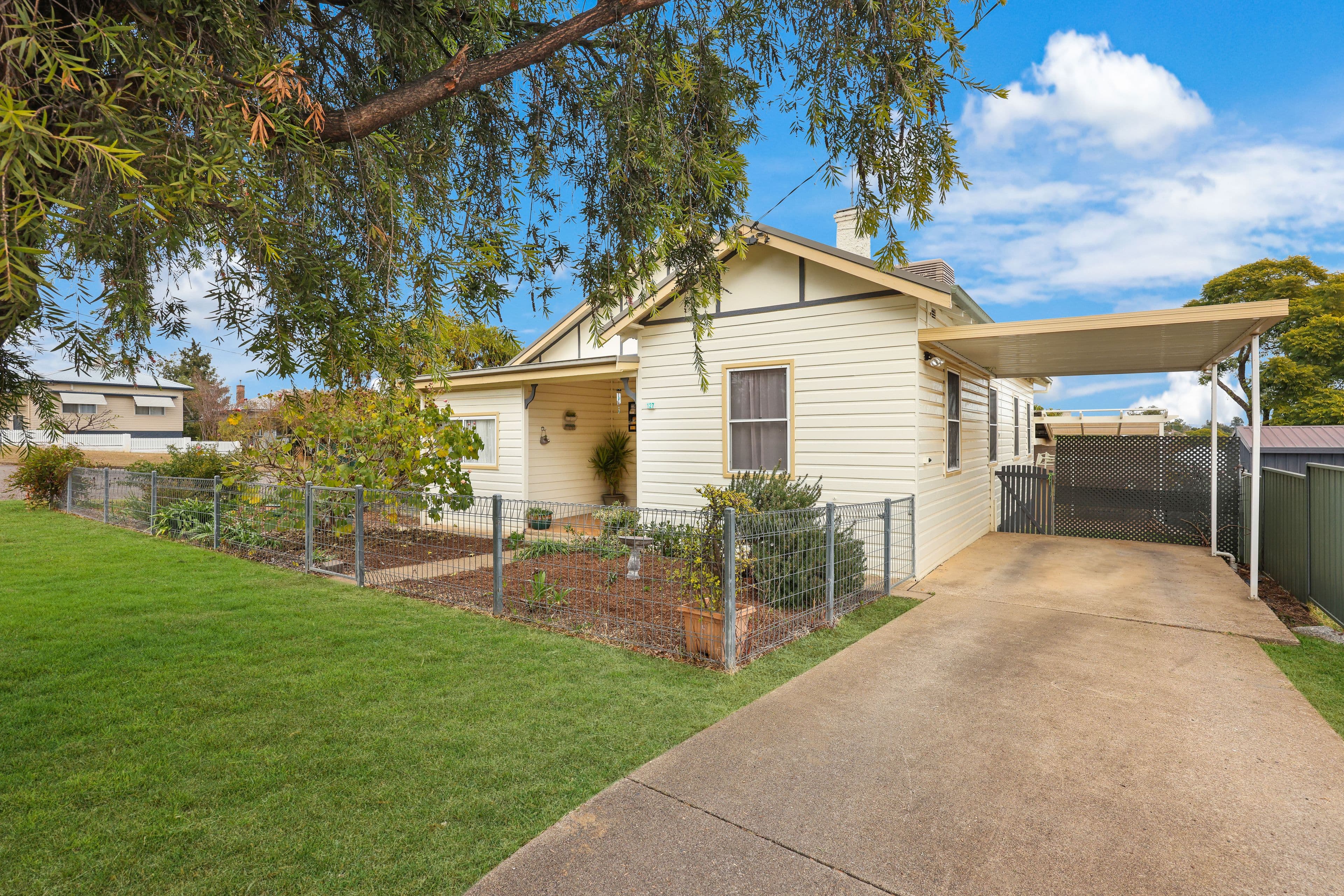 127 Denison Street, Tamworth NSW 2340, West Tamworth - Thumbnail 2