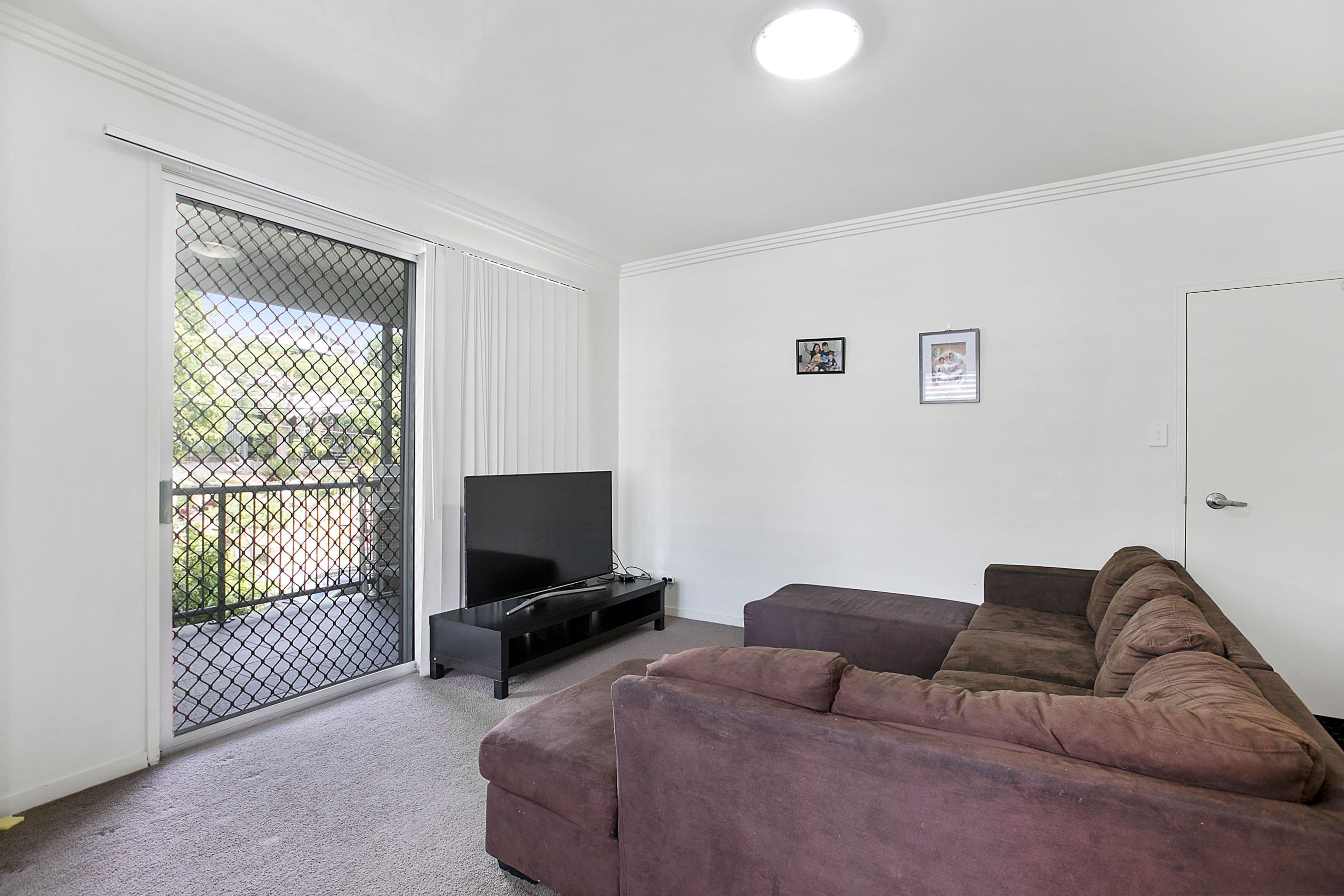 8 Dudley Street, Annerley QLD 4103, Annerley - Thumbnail 2