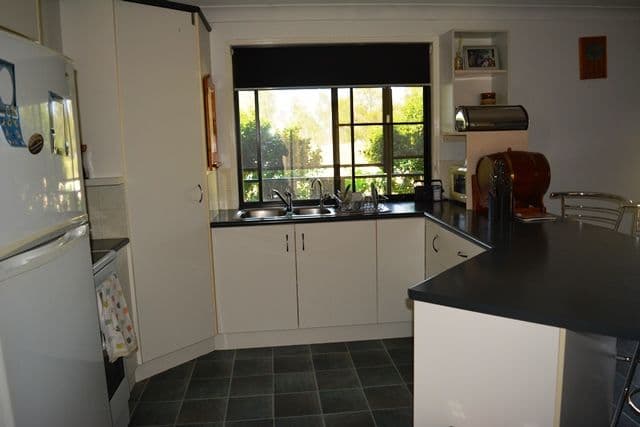 43 Garden Street, Tambo QLD 4478, Tambo - Thumbnail 2
