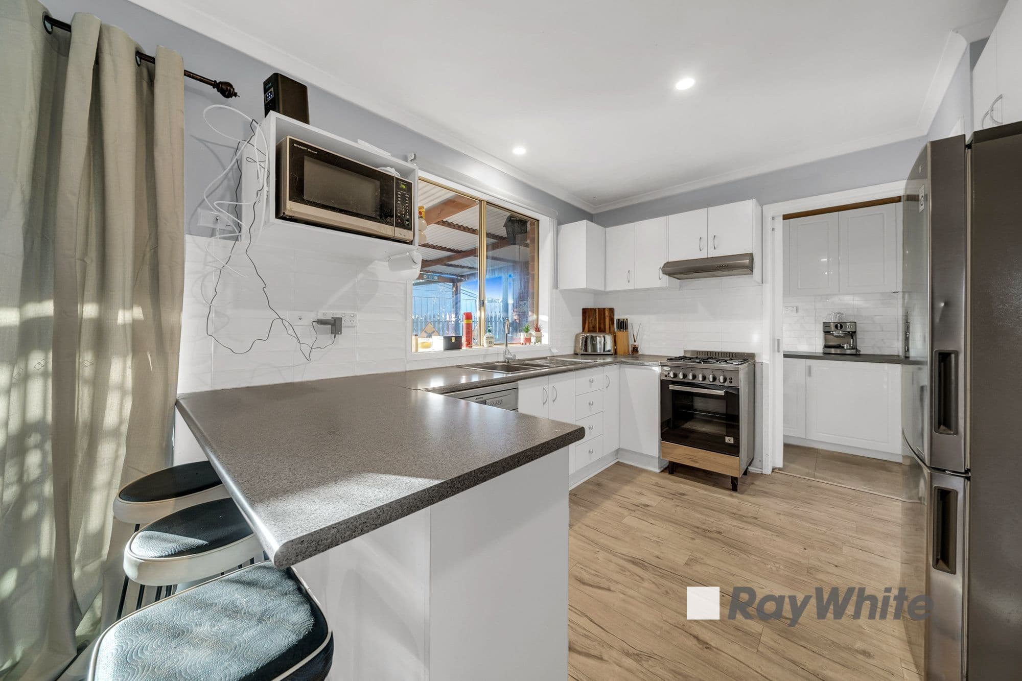 34 Terrapin Drive, Narre Warren South VIC 3805, Narre Warren South - Thumbnail 2