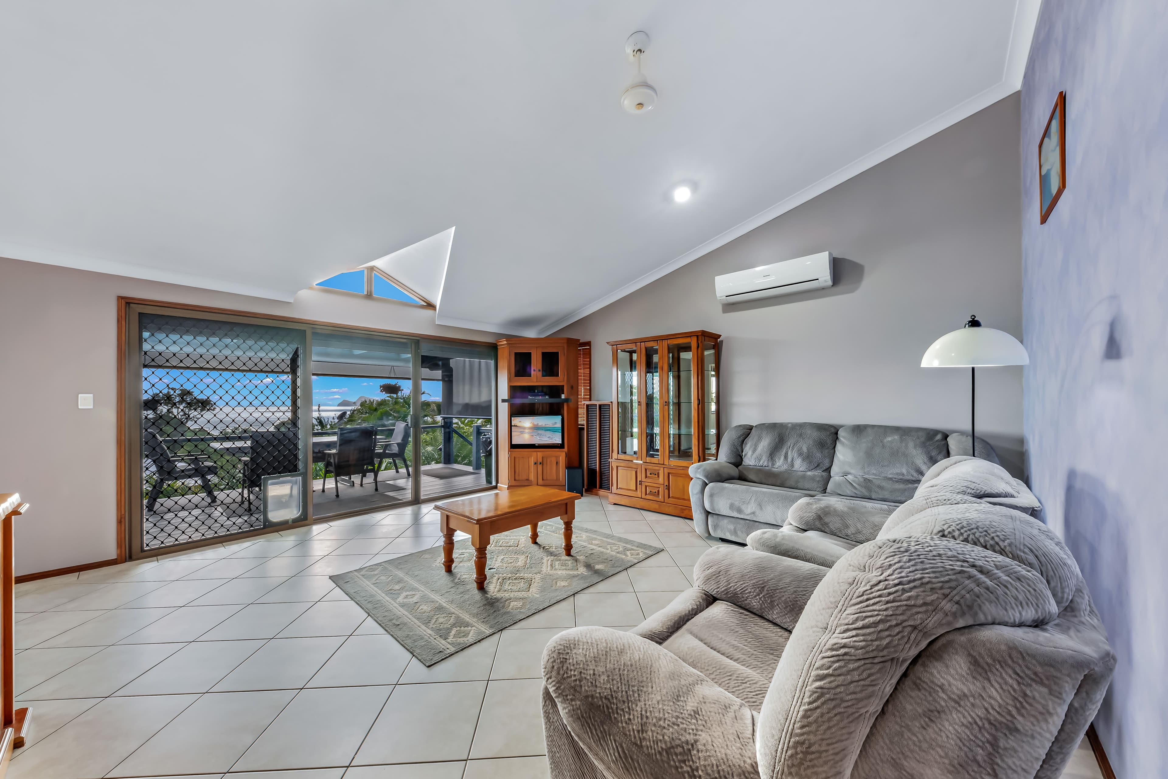11 Roseric Crescent, Hideaway Bay QLD 4800, Hideaway Bay - Thumbnail 3