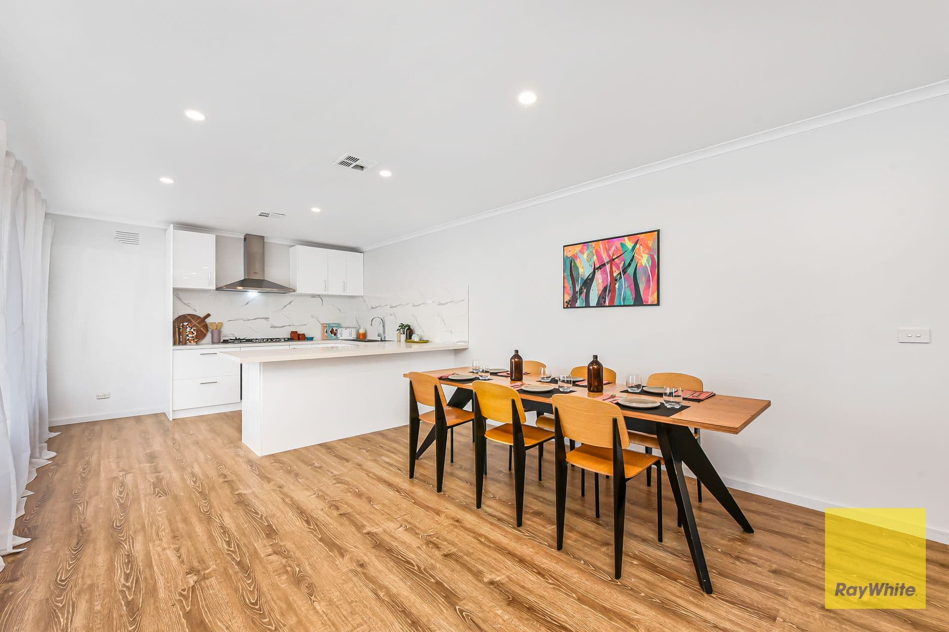 31 Dunstall Gardens, Caroline Springs - Thumbnail 3