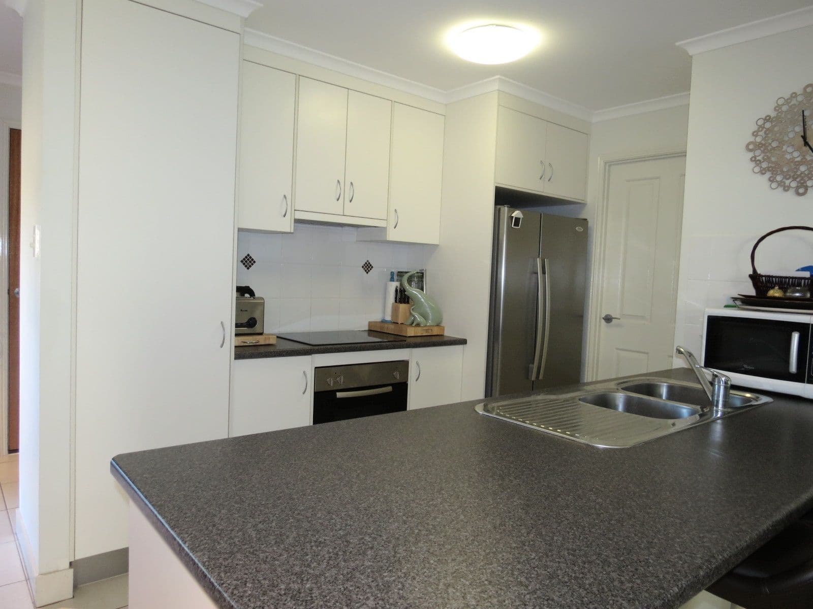 66 Long Street, Emerald QLD 4720, Emerald - Thumbnail 2