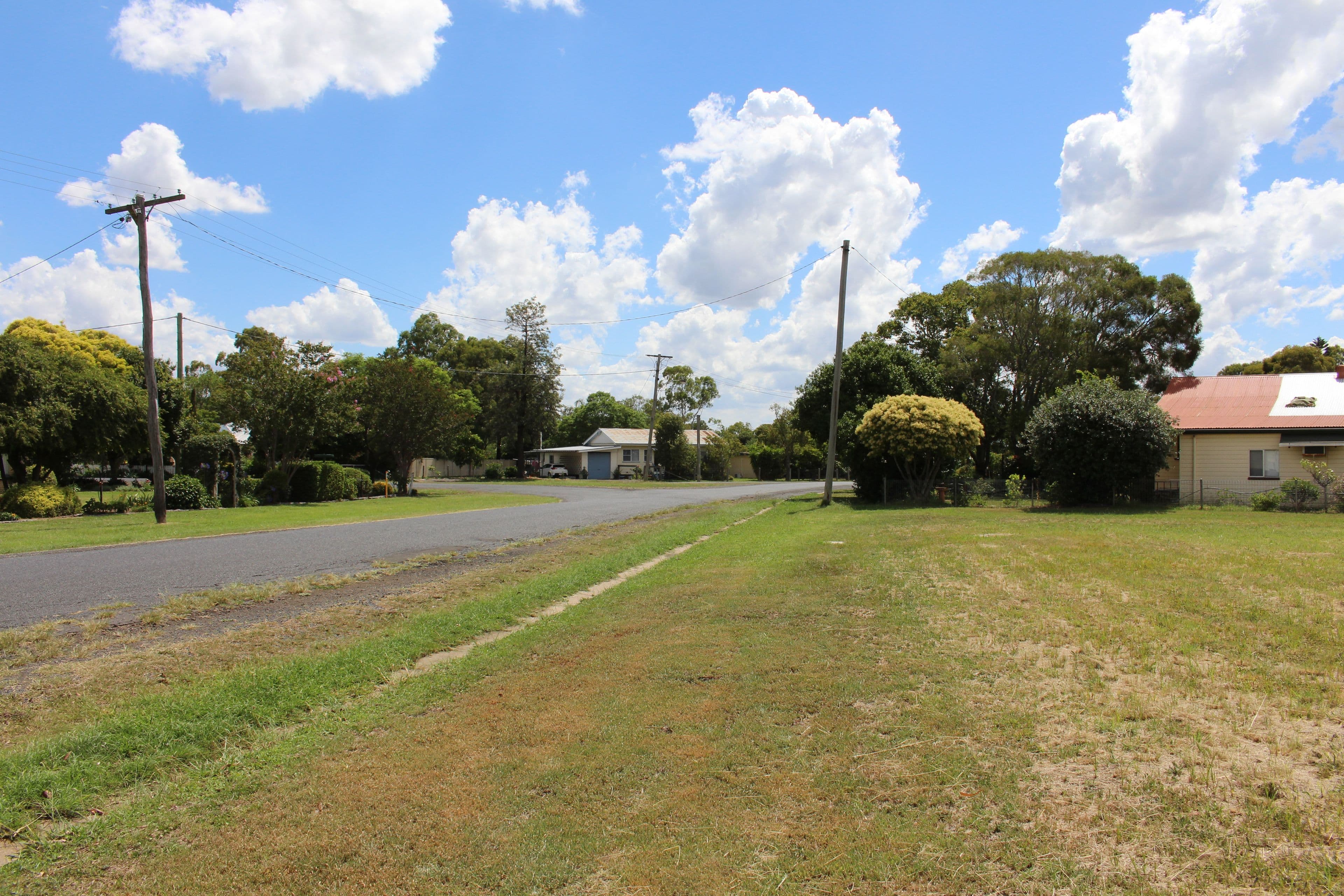 17 Florence Street, Pittsworth QLD 4356, Pittsworth - Thumbnail 3