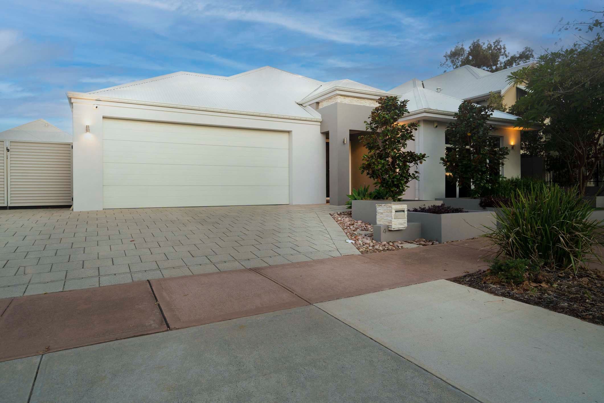 4 Pexton Drive, South Guildford WA 6055, South Guildford - Thumbnail 3