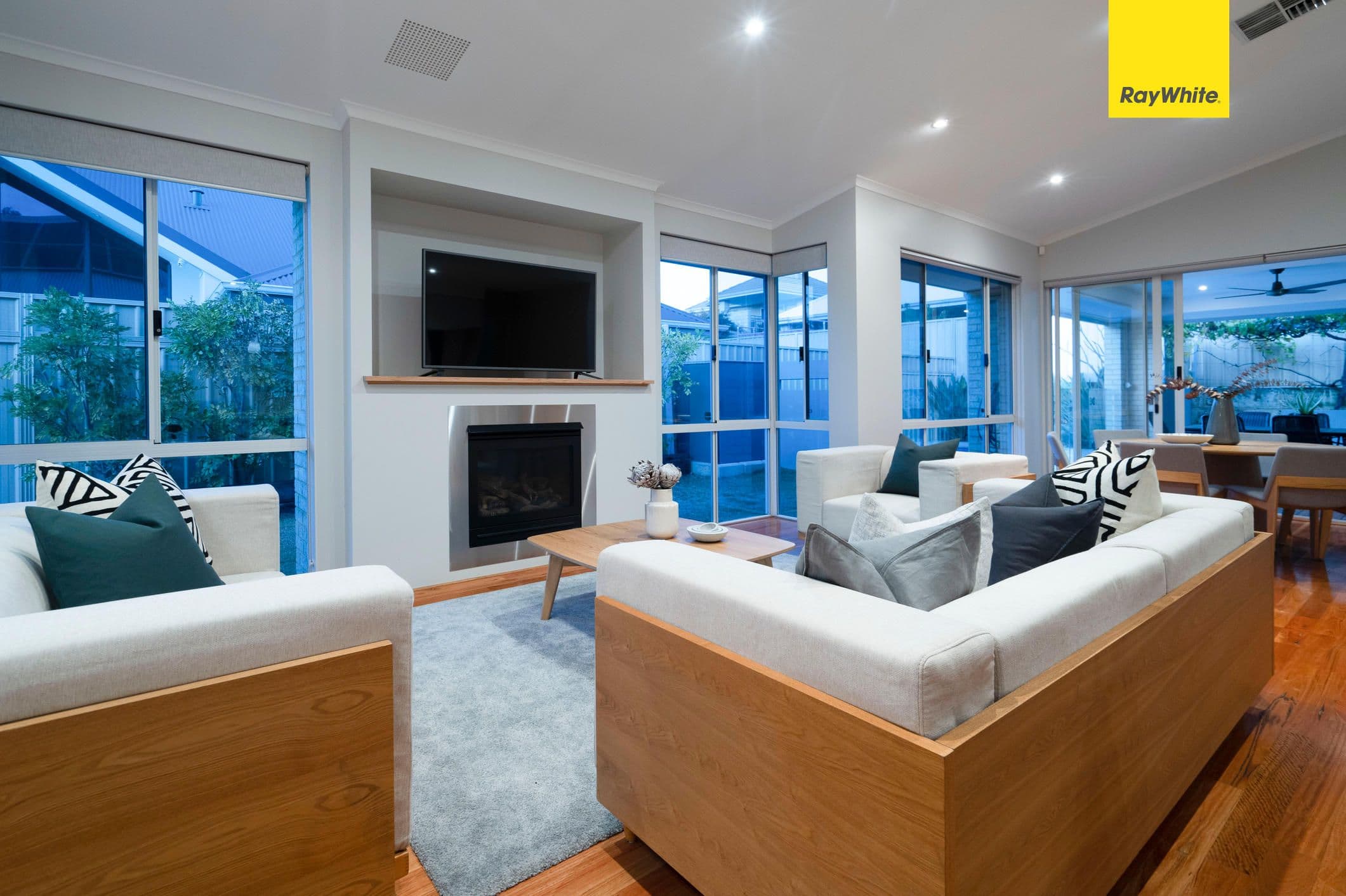 4 Pexton Drive, South Guildford WA 6055, South Guildford - Thumbnail 5