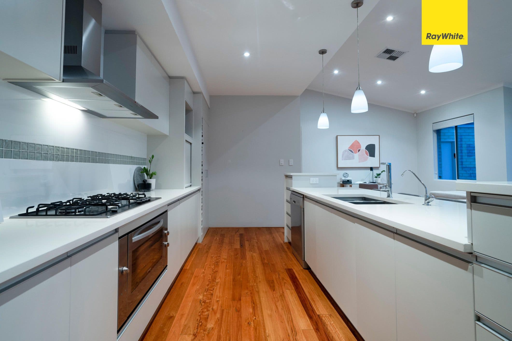 4 Pexton Drive, South Guildford WA 6055, South Guildford - Thumbnail 7