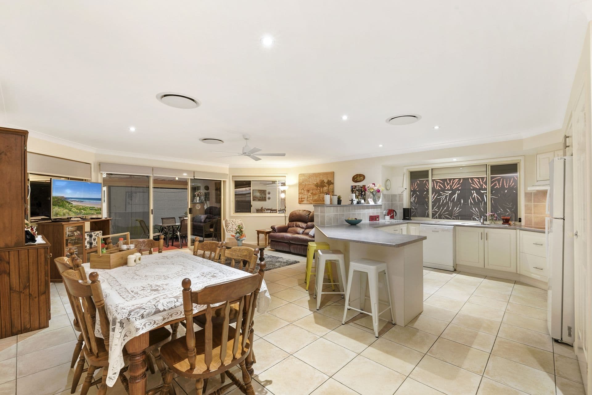 12 Bundaberg Street, Deception Bay QLD 4508, Deception Bay - Thumbnail 5