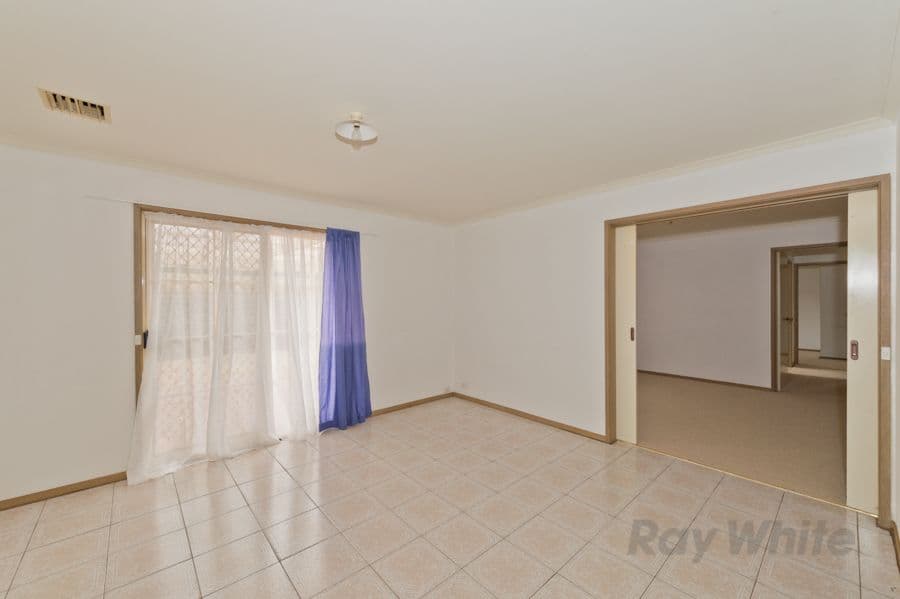 7 Hungerford Drive, Brookfield VIC 3338, Brookfield - Thumbnail 8