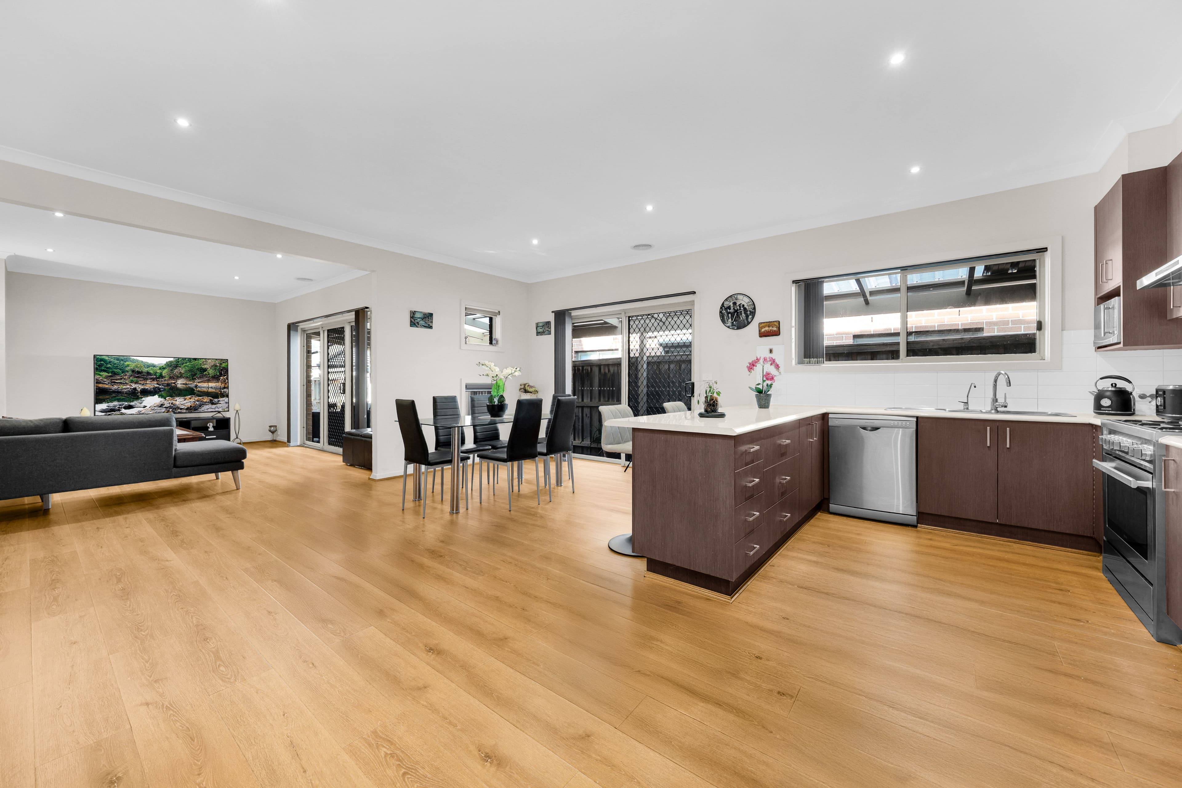 28 Kumara Circuit, South Morang VIC 3752, South Morang - Thumbnail 4