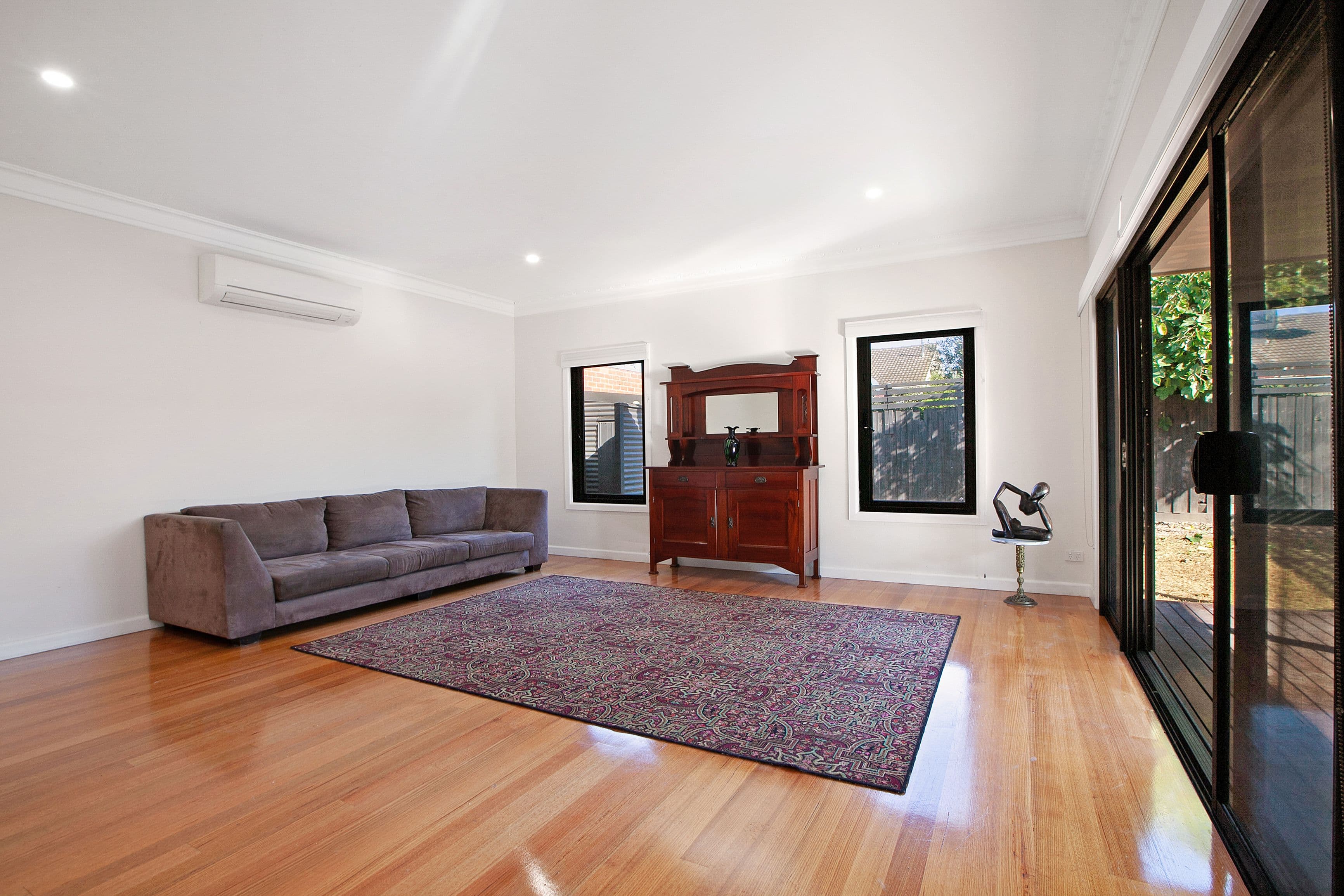17 Robb Street, Reservoir VIC 3073, Reservoir - Thumbnail 4