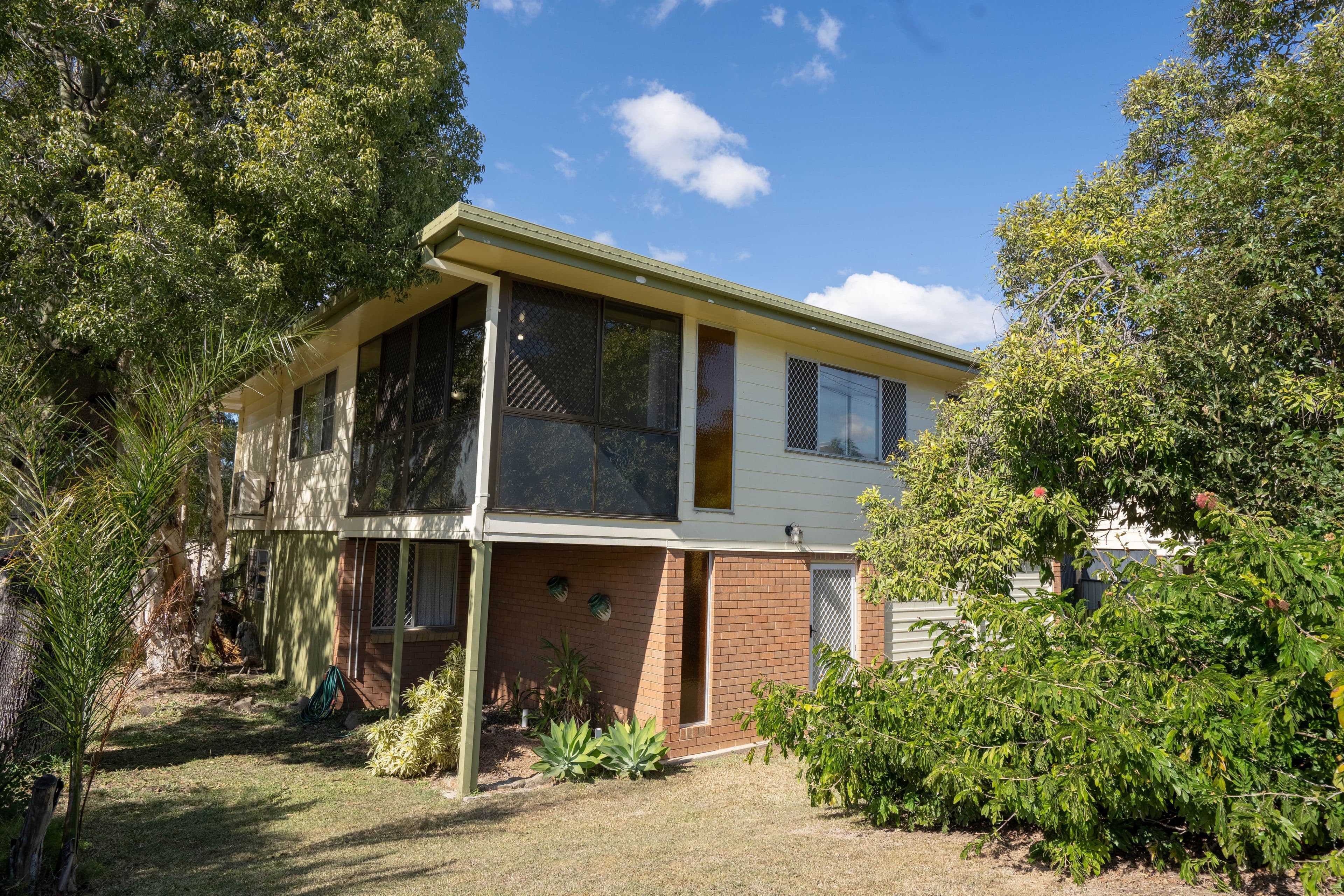 10 Bryant Court, Silkstone QLD 4304, Silkstone - Thumbnail 3