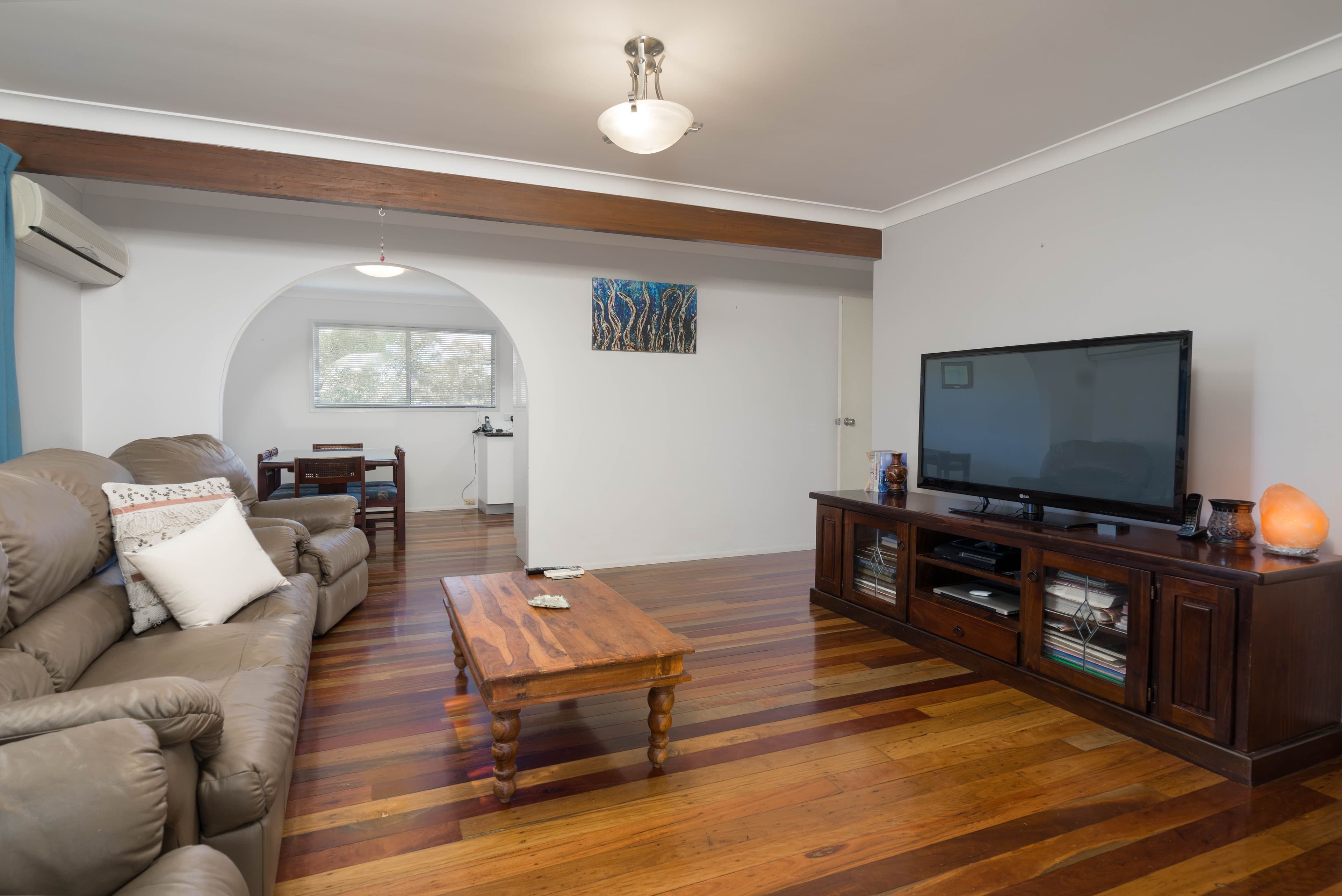 10 Bryant Court, Silkstone QLD 4304, Silkstone - Thumbnail 7