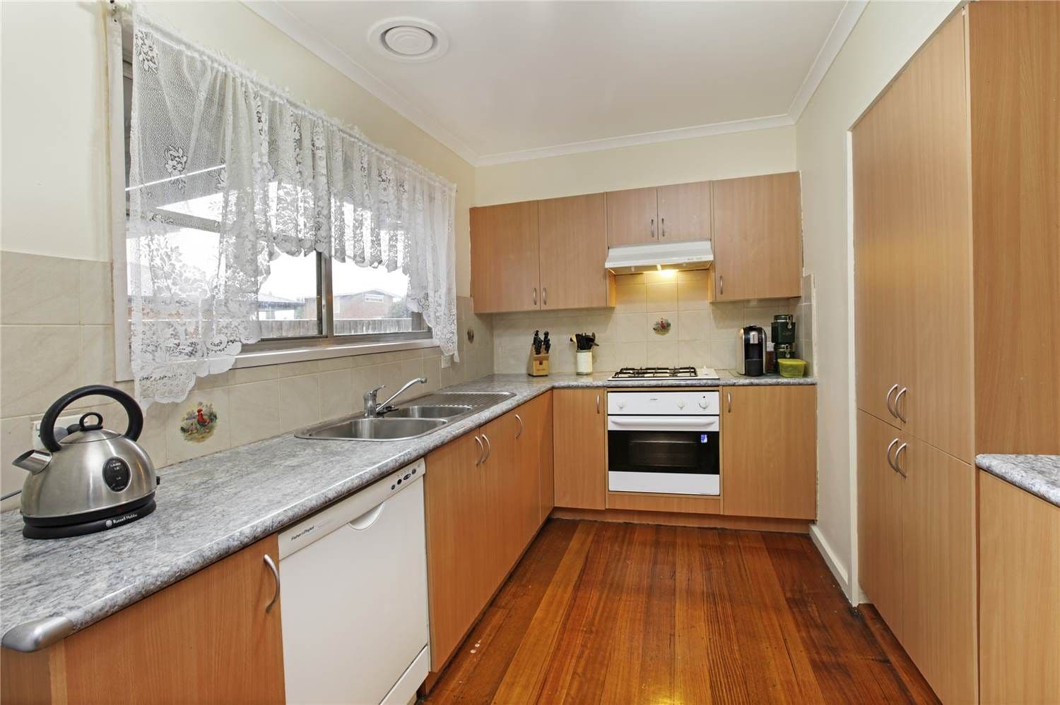 16 Plantation Road, CORIO VIC 3214, Corio - Thumbnail 4