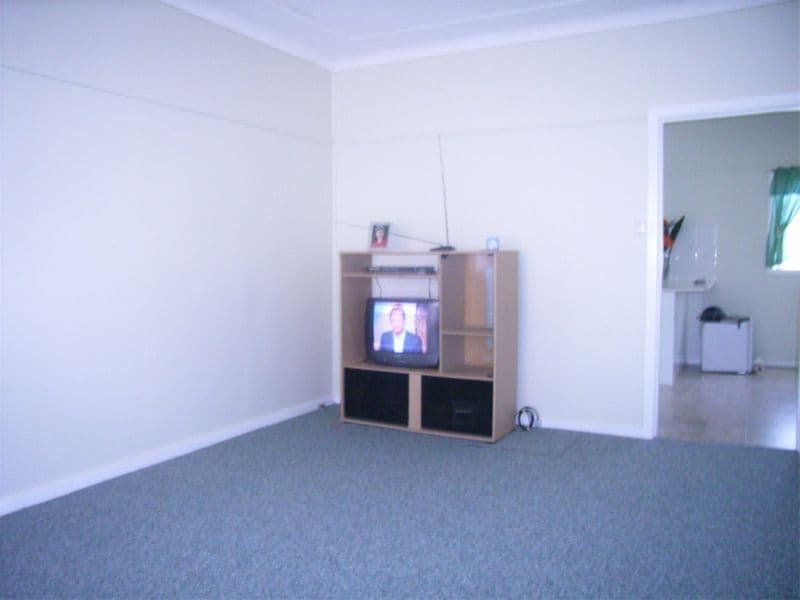37 Lake Street, WINDALE NSW 2306, Windale - Thumbnail 4