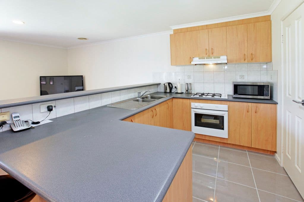 13 Thorogood Court, Grovedale VIC 3216, Grovedale - Thumbnail 4