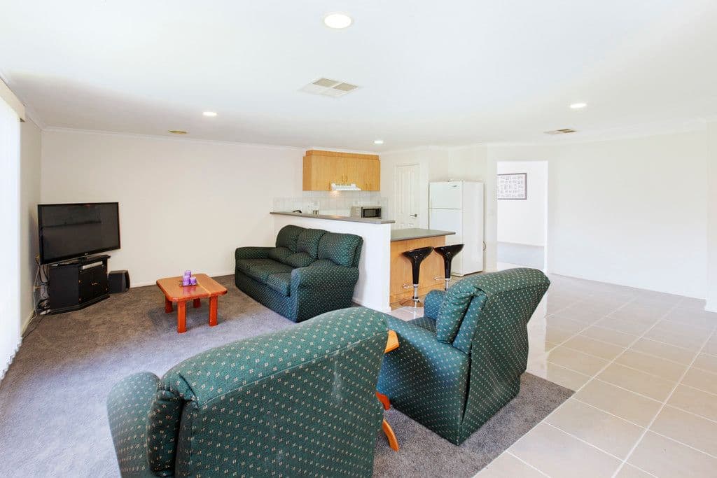 13 Thorogood Court, Grovedale VIC 3216, Grovedale - Thumbnail 5