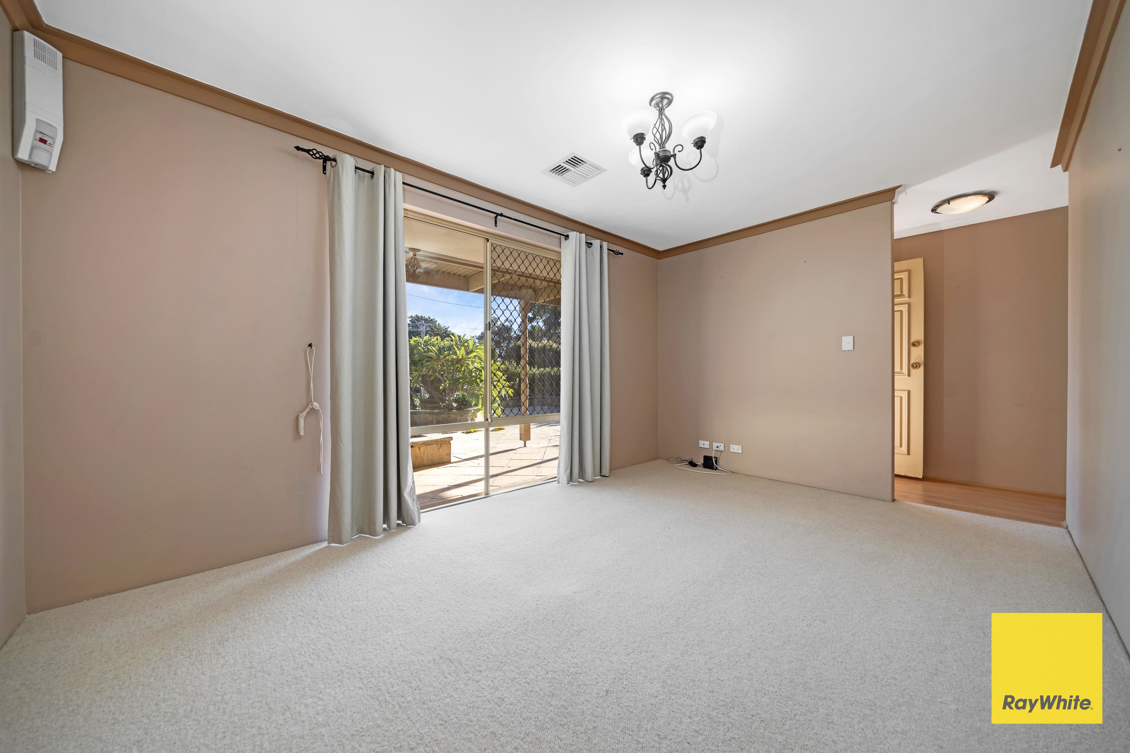 1 Nealie Close, Mirrabooka WA 6061, Mirrabooka - Thumbnail 3