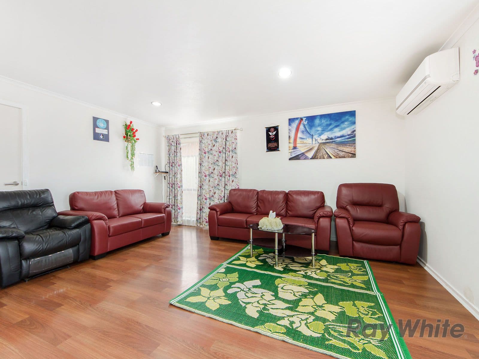 20 Bourke Crescent, Hoppers Crossing VIC 3029, Hoppers Crossing - Thumbnail 2