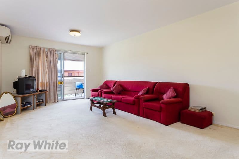 64 Kirkland Avenue, COORPAROO QLD 4151, Coorparoo - Thumbnail 3