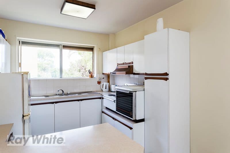 64 Kirkland Avenue, COORPAROO QLD 4151, Coorparoo - Thumbnail 4