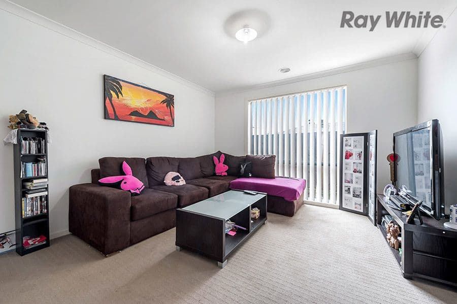 6 Burswood Circuit, Melton West VIC 3337, Melton West - Thumbnail 4