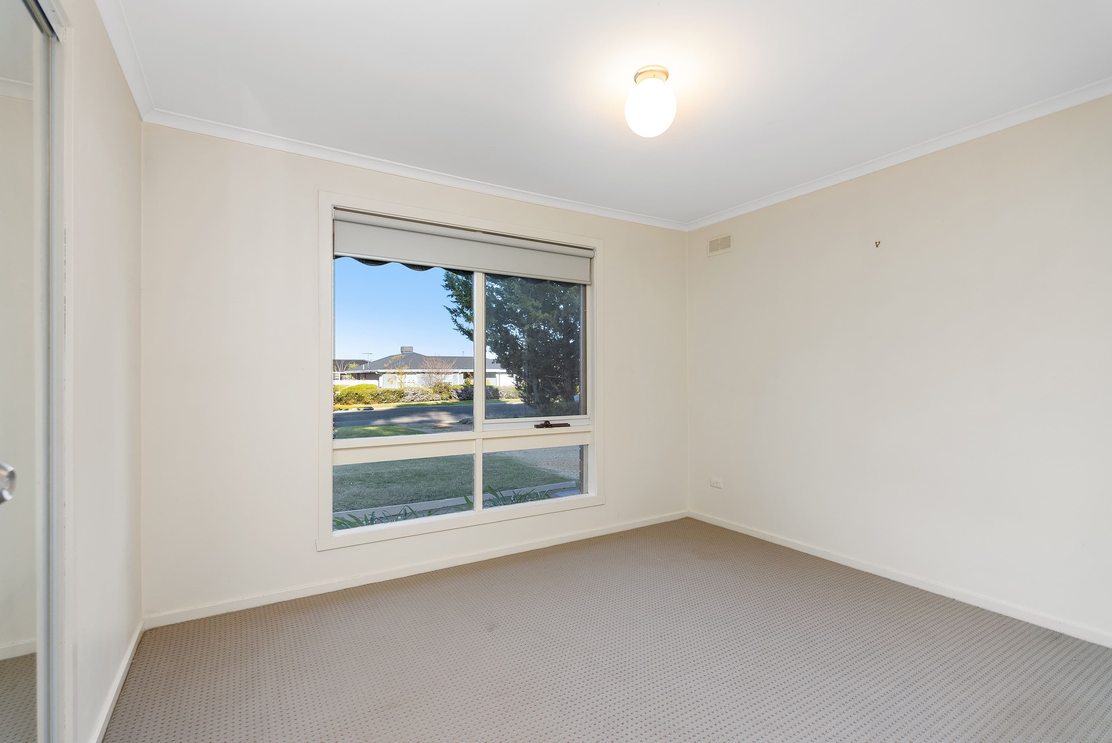 13 Underbank Boulevard, Bacchus Marsh VIC 3340, Bacchus Marsh - Thumbnail 8