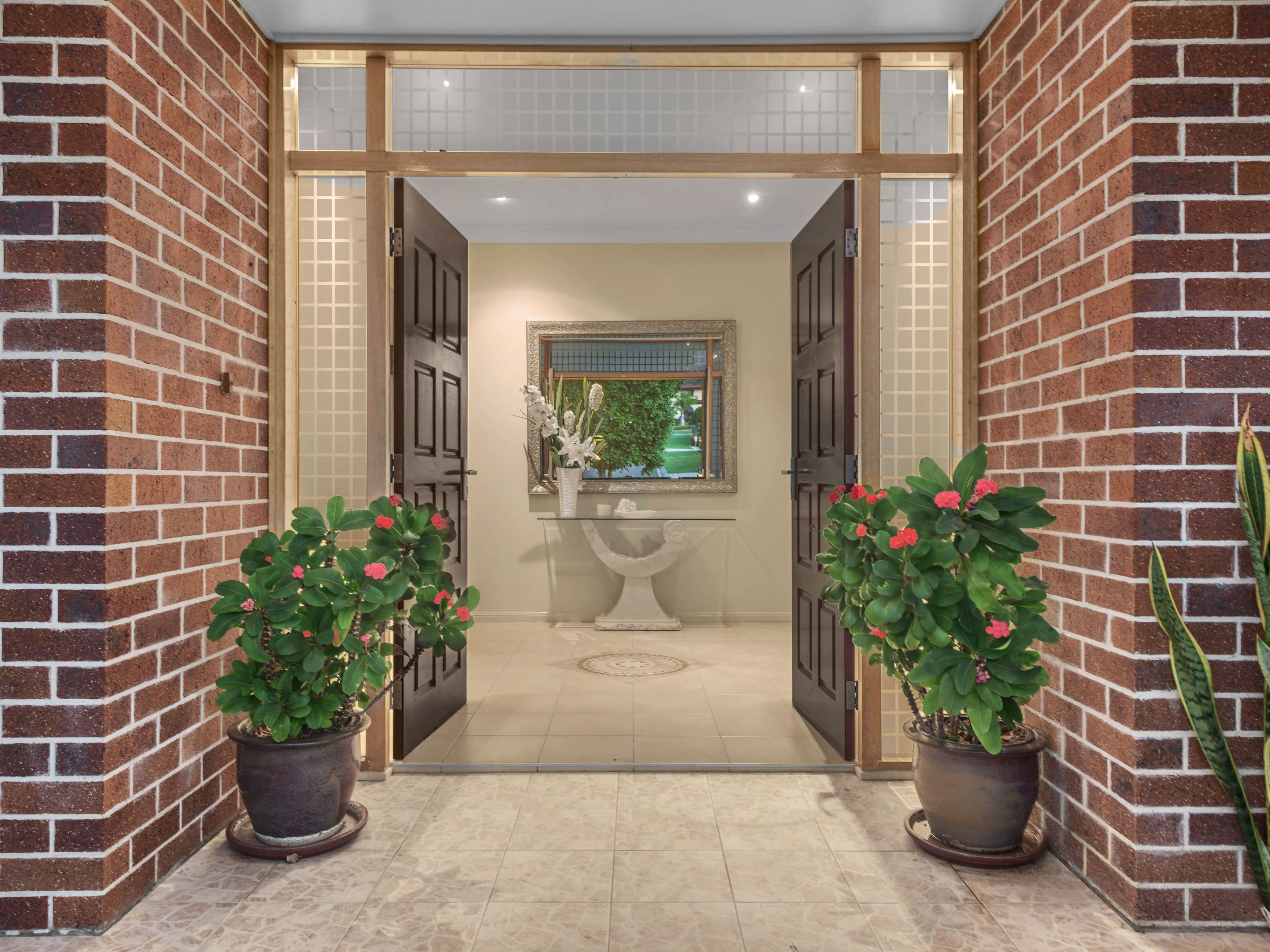 7 Woodland  Street, Carindale QLD 4152, Carindale - Thumbnail 2