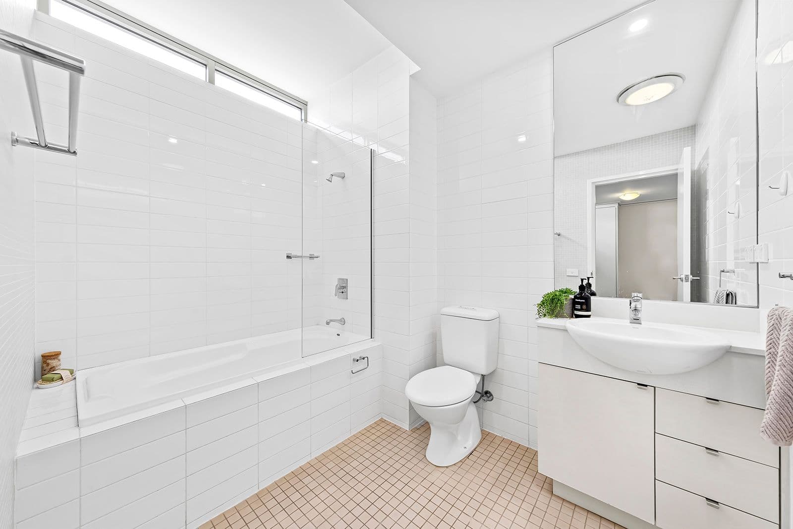 25 Bennelong Pkwy, Wentworth Point NSW 2127, Wentworth Point - Thumbnail 6