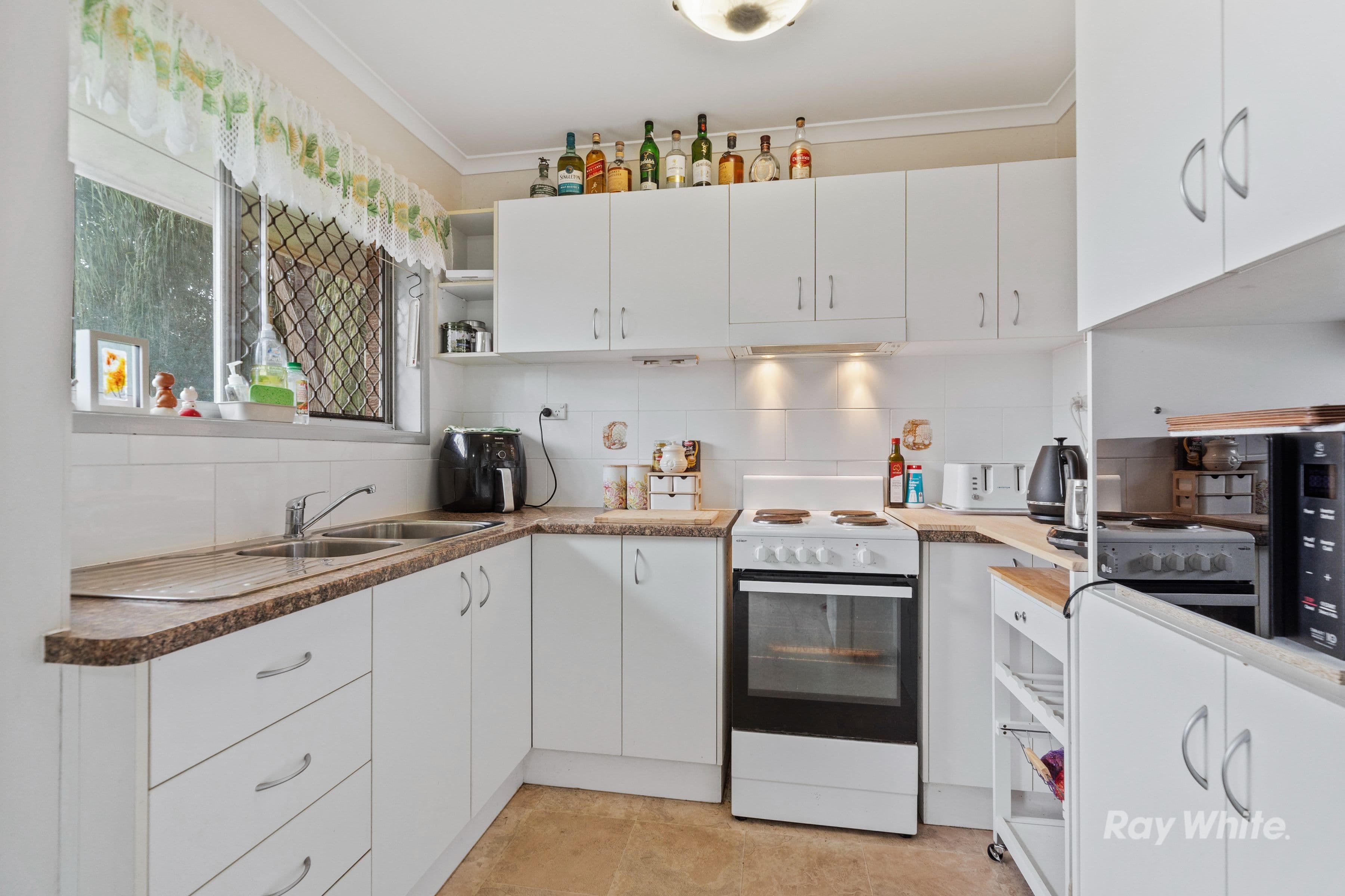 8 Carrosa Street, Marsden QLD 4132, Marsden - Thumbnail 5