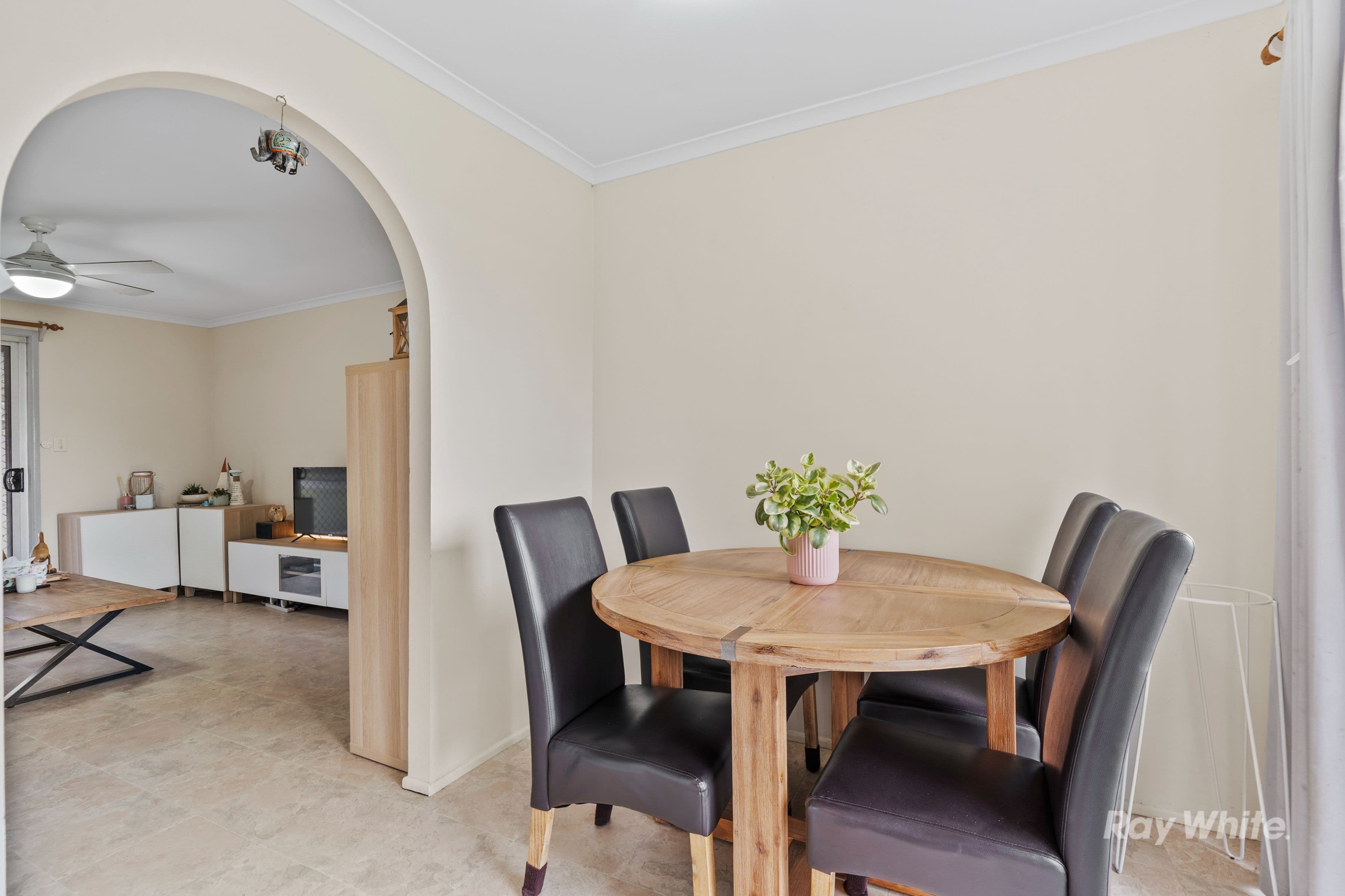 8 Carrosa Street, Marsden QLD 4132, Marsden - Thumbnail 6