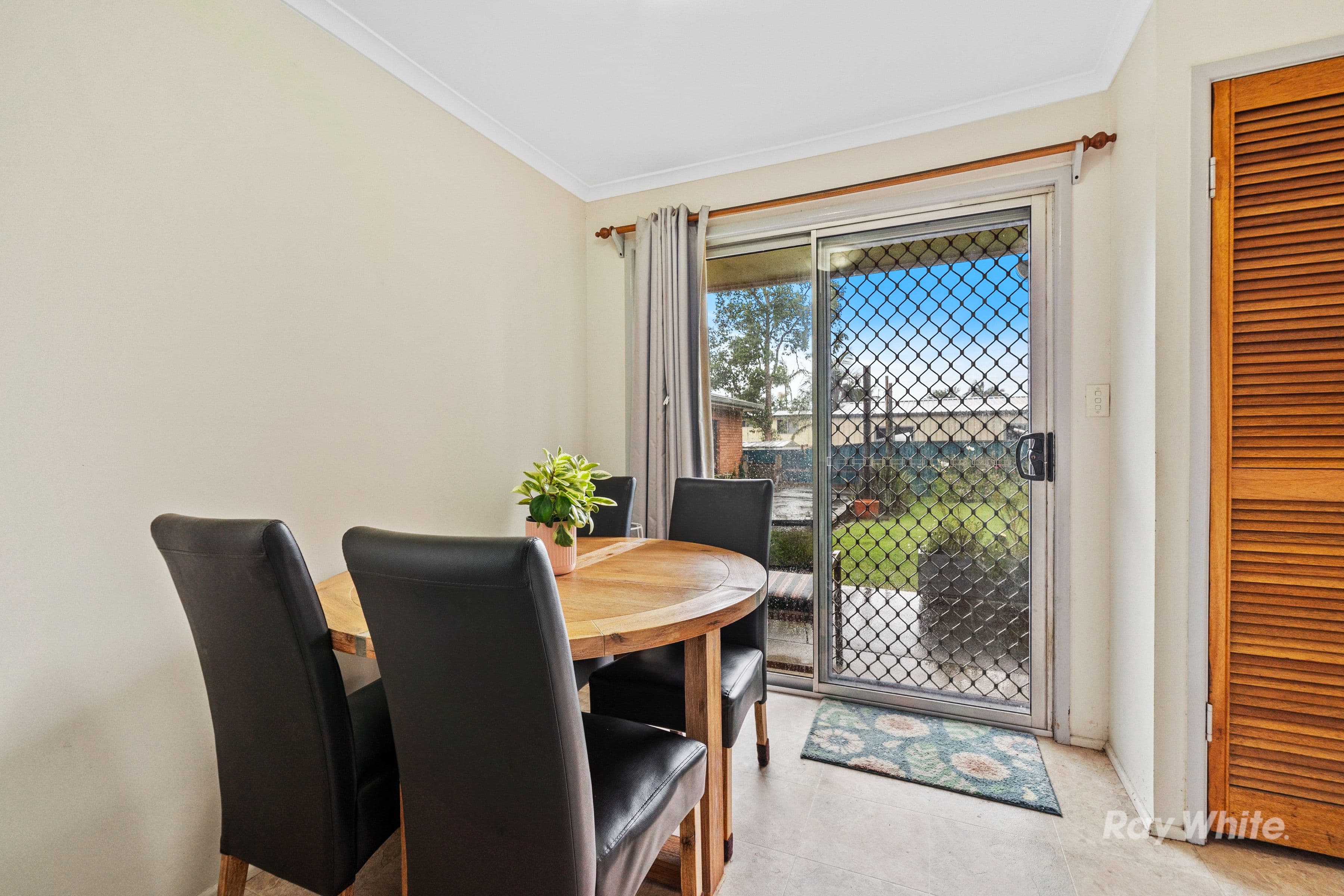 8 Carrosa Street, Marsden QLD 4132, Marsden - Thumbnail 7