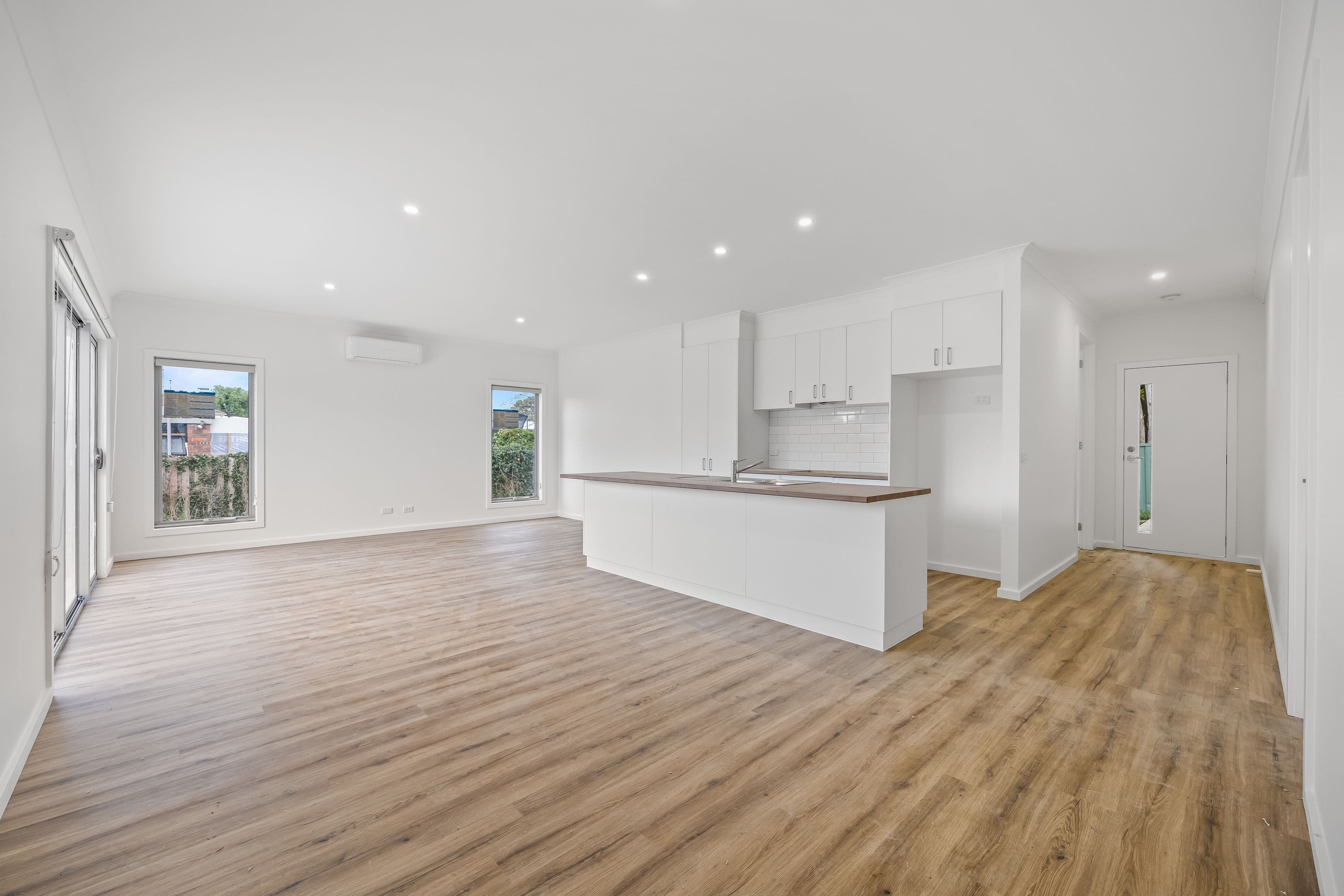 102A Lylia Avenue, Mount Clear VIC 3350, Mount Clear - Thumbnail 2