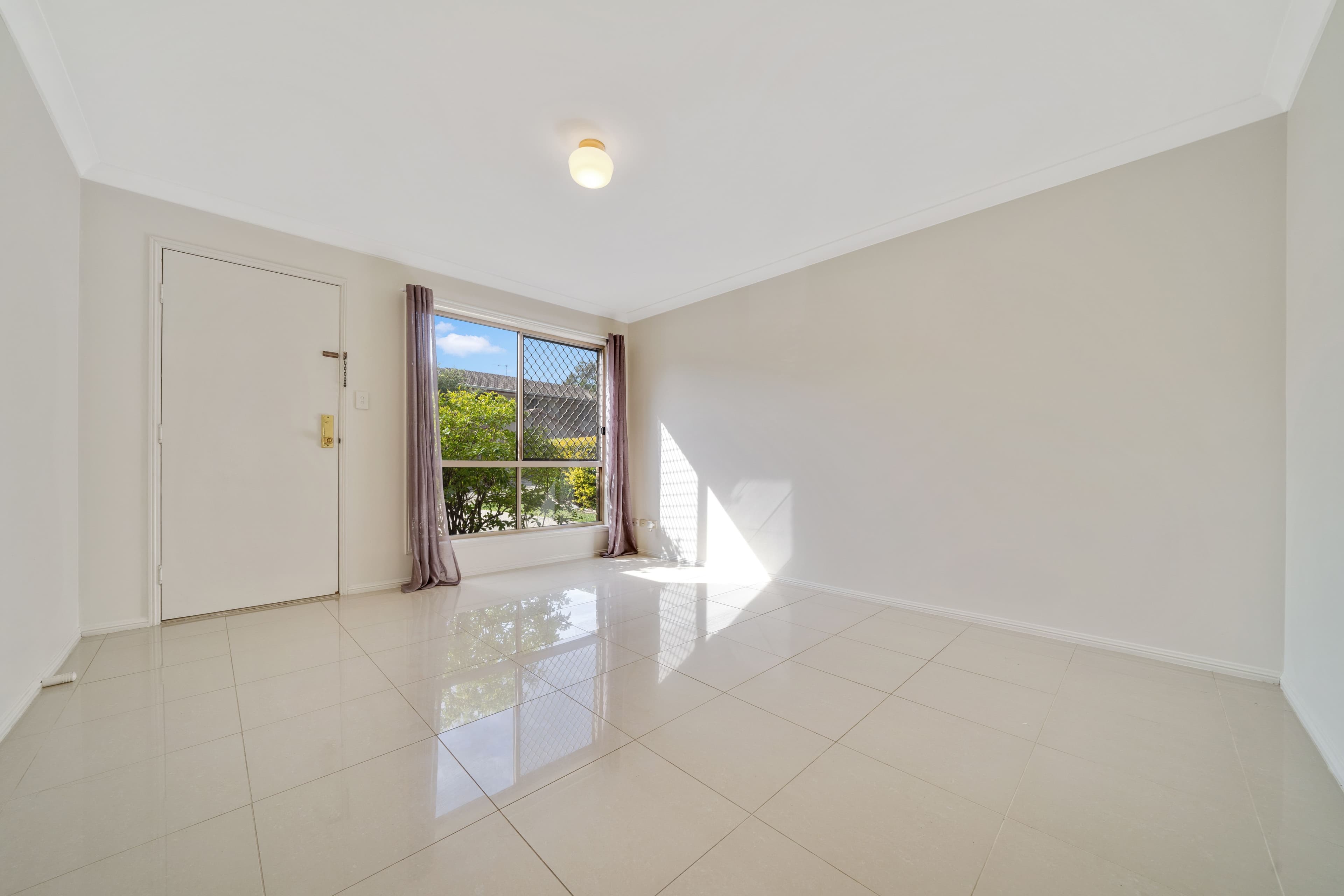 125-129 Overland Drive, Edens Landing QLD 4207, Edens Landing - Thumbnail 3