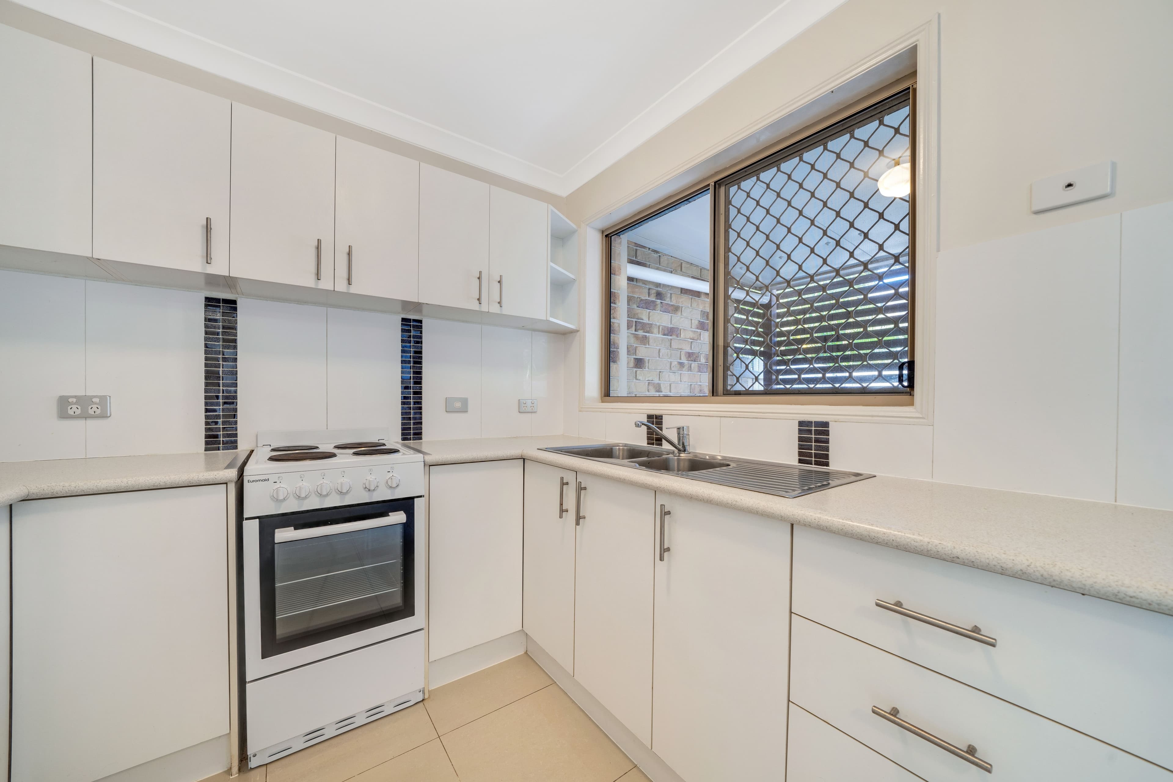 125-129 Overland Drive, Edens Landing QLD 4207, Edens Landing - Thumbnail 4