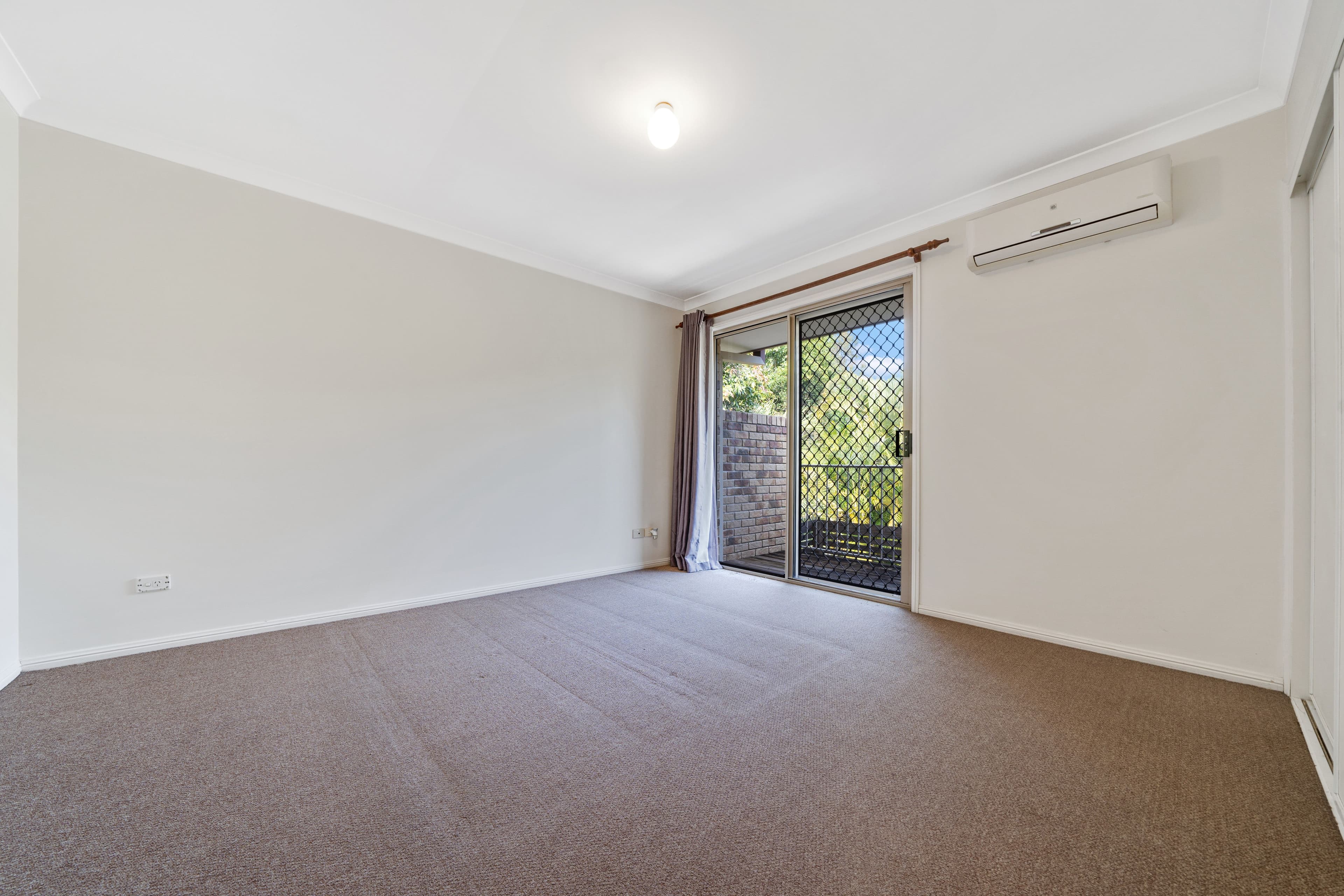 125-129 Overland Drive, Edens Landing QLD 4207, Edens Landing - Thumbnail 5