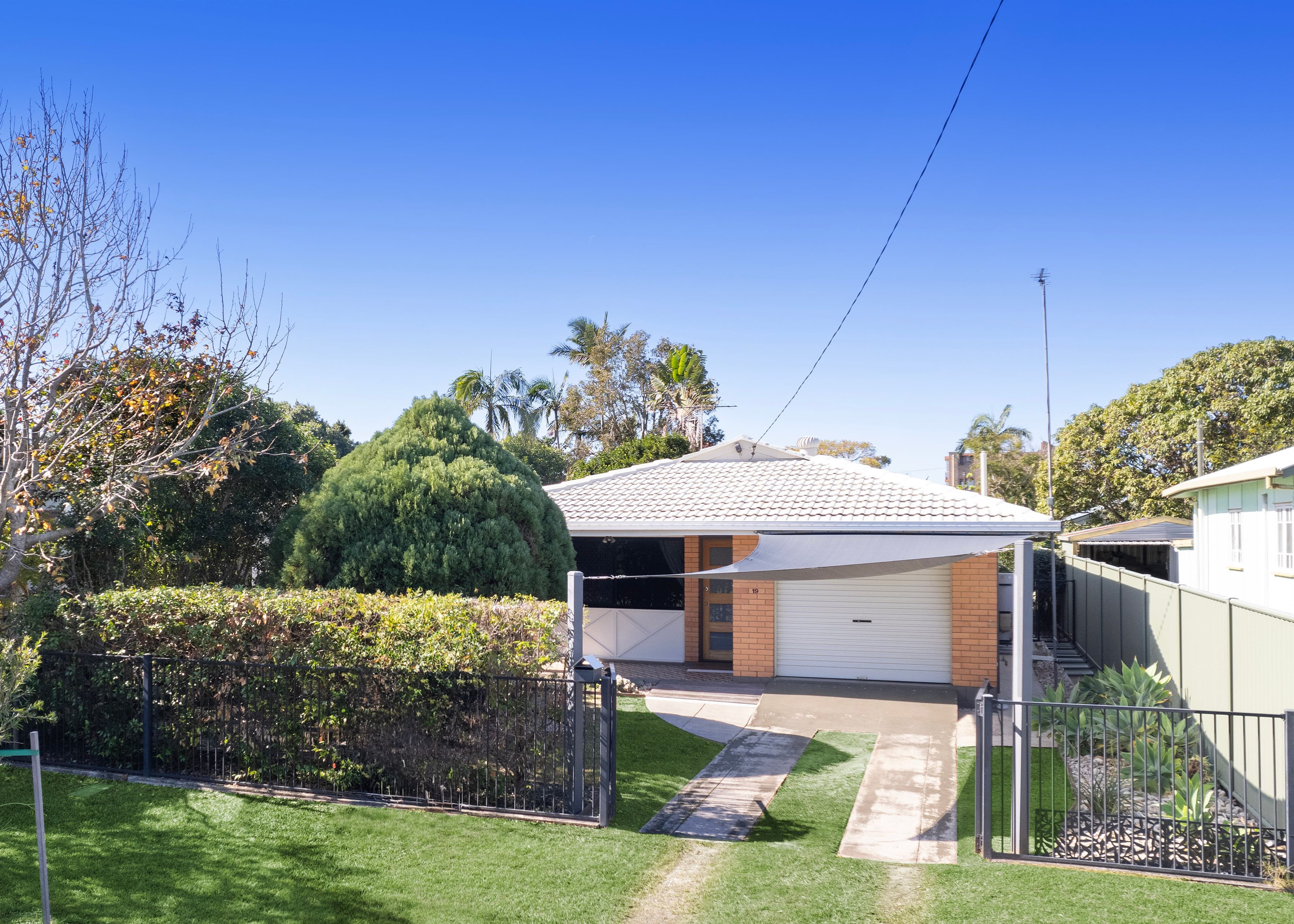 19 Hume Street, Golden Beach QLD 4551, Golden Beach - Thumbnail 2