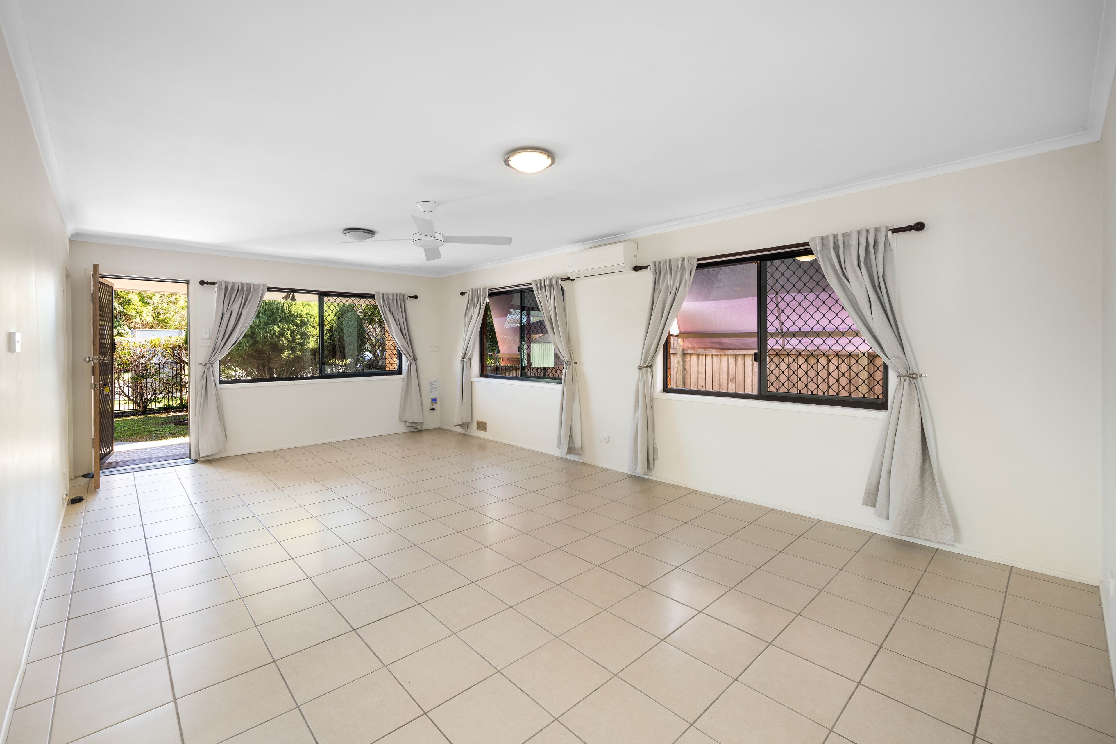 19 Hume Street, Golden Beach QLD 4551, Golden Beach - Thumbnail 4
