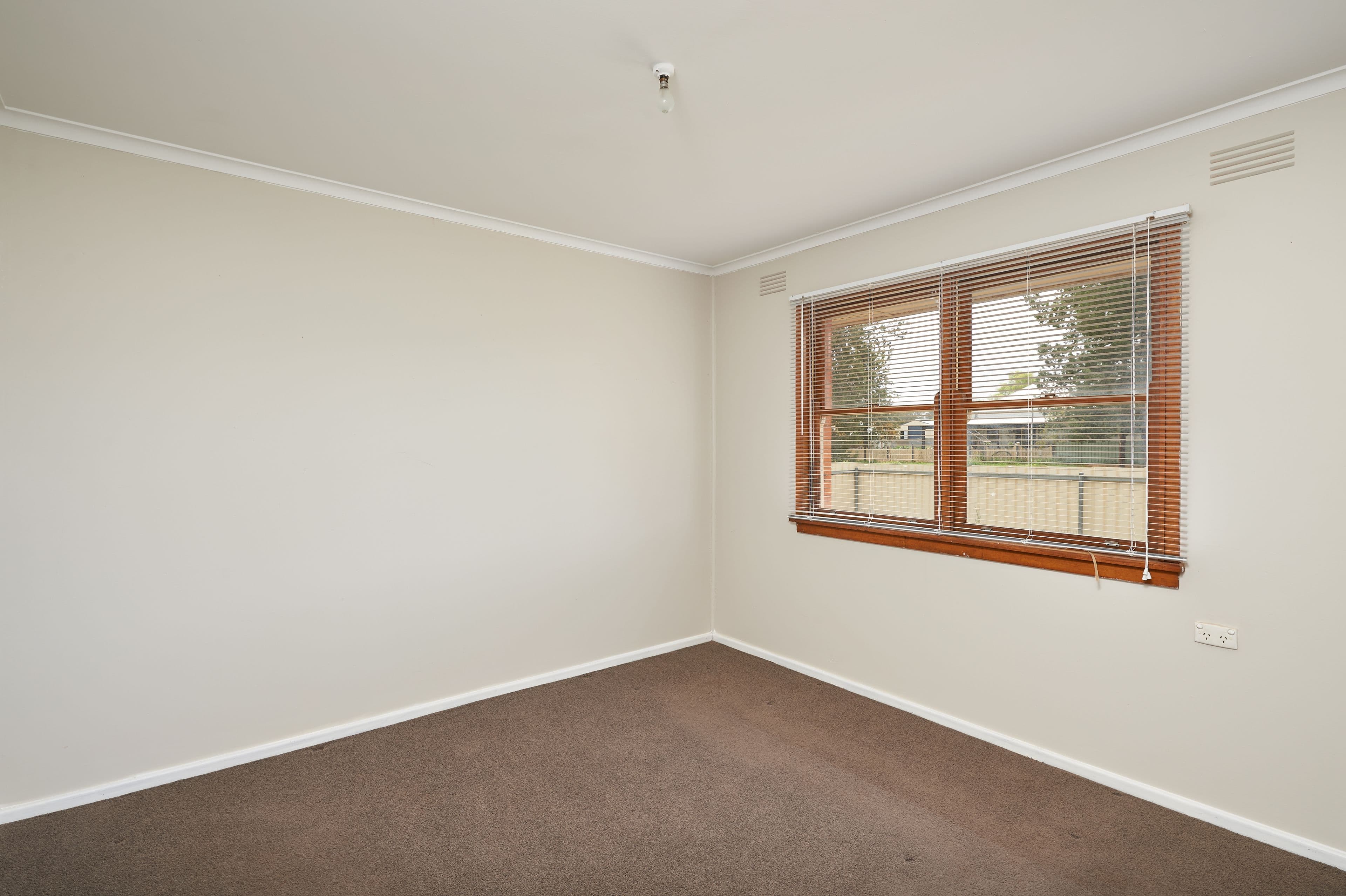 112 Mirrool Street, Coolamon NSW 2701, Coolamon - Thumbnail 4
