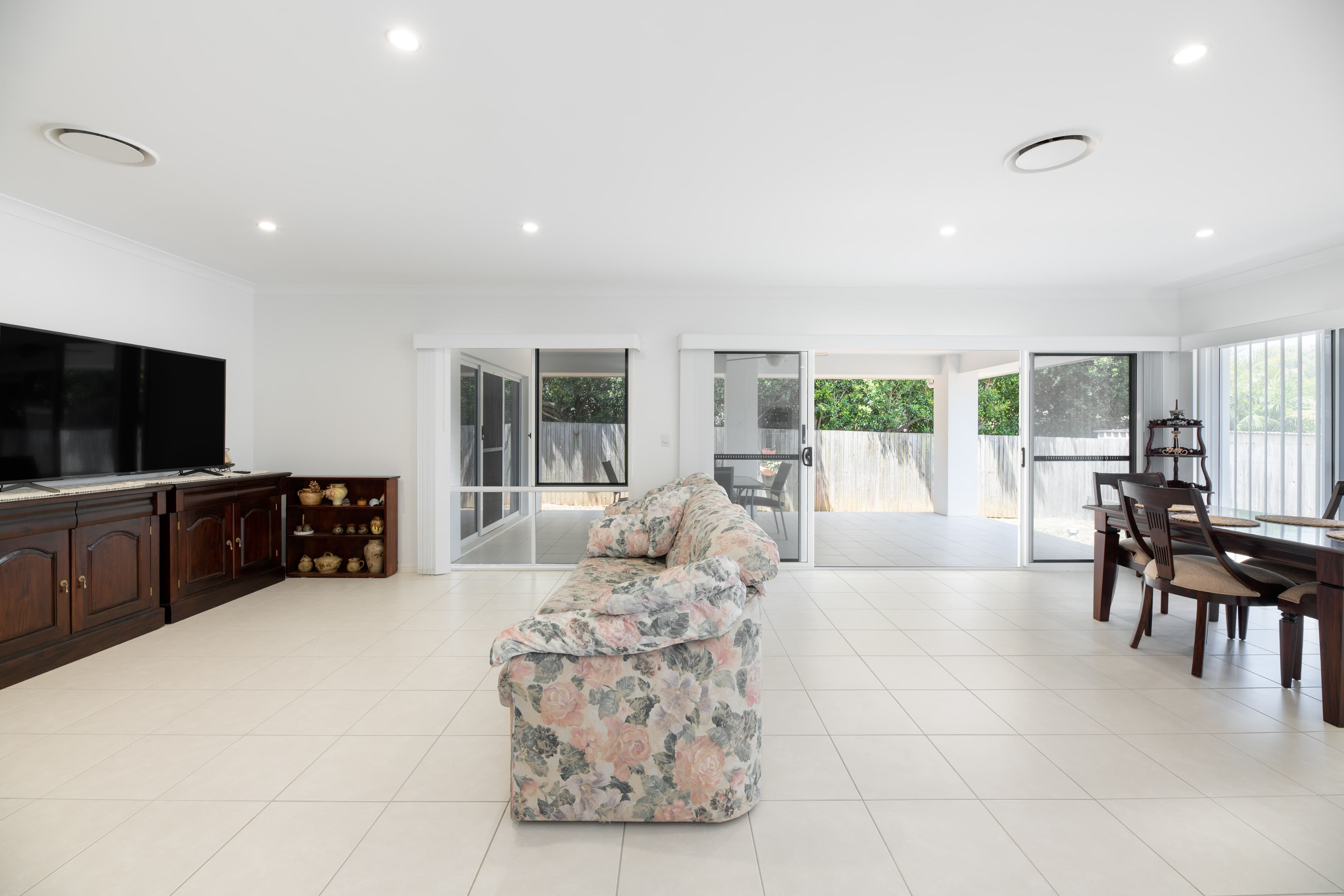 20 Saint Conel Street, Nudgee QLD 4014, Nudgee - Thumbnail 2