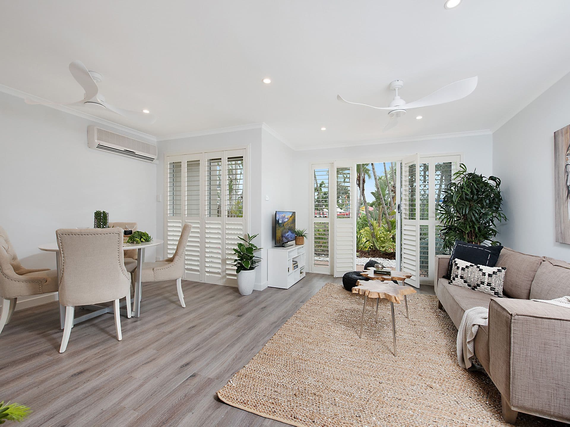 2 Landsborough Parade, Golden Beach QLD 4551, Golden Beach - Thumbnail 2