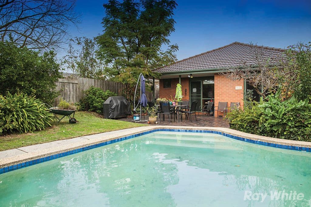16 Mayfield Drive, Mount Waverley VIC 3149, Mount Waverley - Thumbnail 7