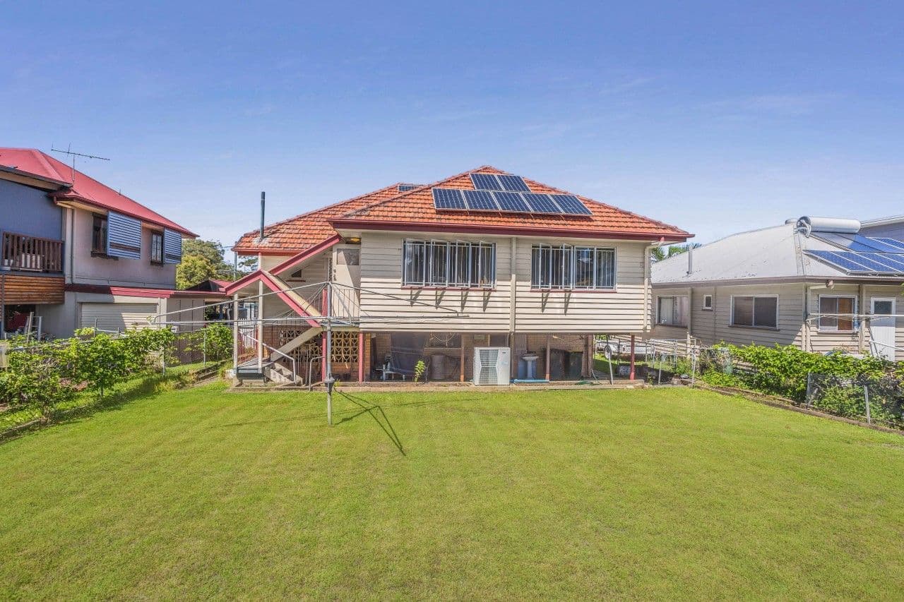 11 Howard Street, Grange QLD 4051, Grange - Thumbnail 7
