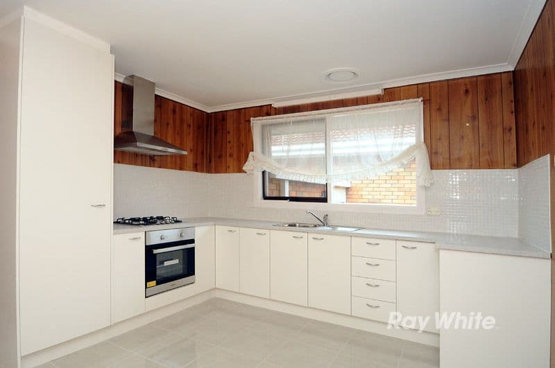 12 Bournemouth Avenue, SPRINGVALE VIC 3171, Springvale - Thumbnail 2