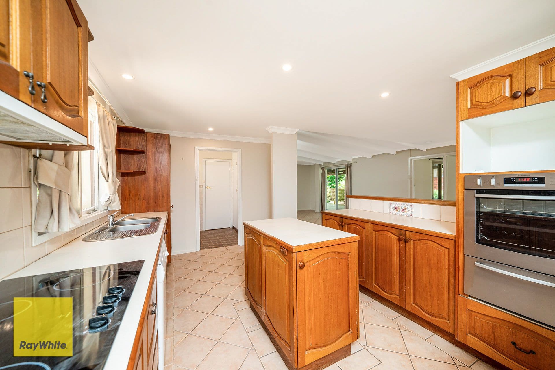 6 Connor Road, Lesmurdie WA 6076, Lesmurdie - Thumbnail 8