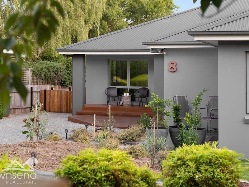 8 Linden Avenue, Orange NSW 2800, Orange - Image 1