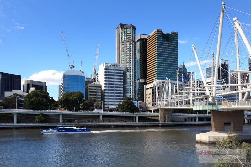 18 Tank Street, BRISBANE QLD 4000, Brisbane City - Thumbnail 2