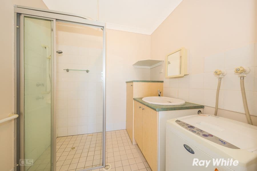 56 Biggs Avenue, Beachmere QLD 4510, Beachmere - Thumbnail 7