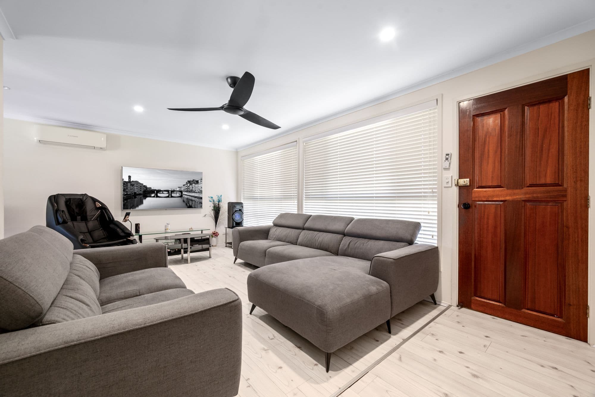 10 Juliet Close, Rosemeadow NSW 2560, Rosemeadow - Thumbnail 2