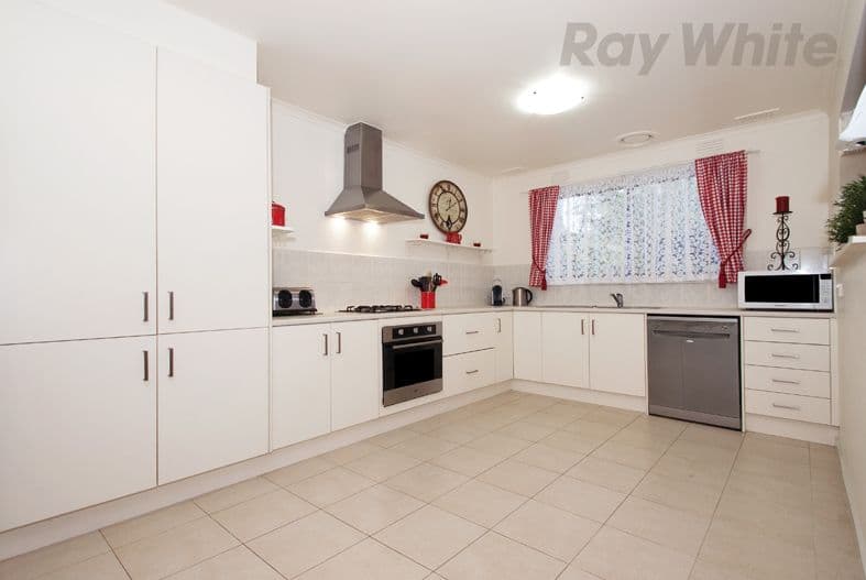 1 Highview Drive, MOOROOLBARK VIC 3138, Mooroolbark - Thumbnail 6
